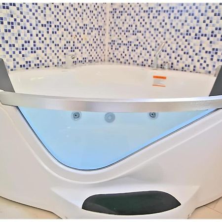 Апартаменти Oasis Lawafossi Бобо-Діуласо Екстер'єр фото